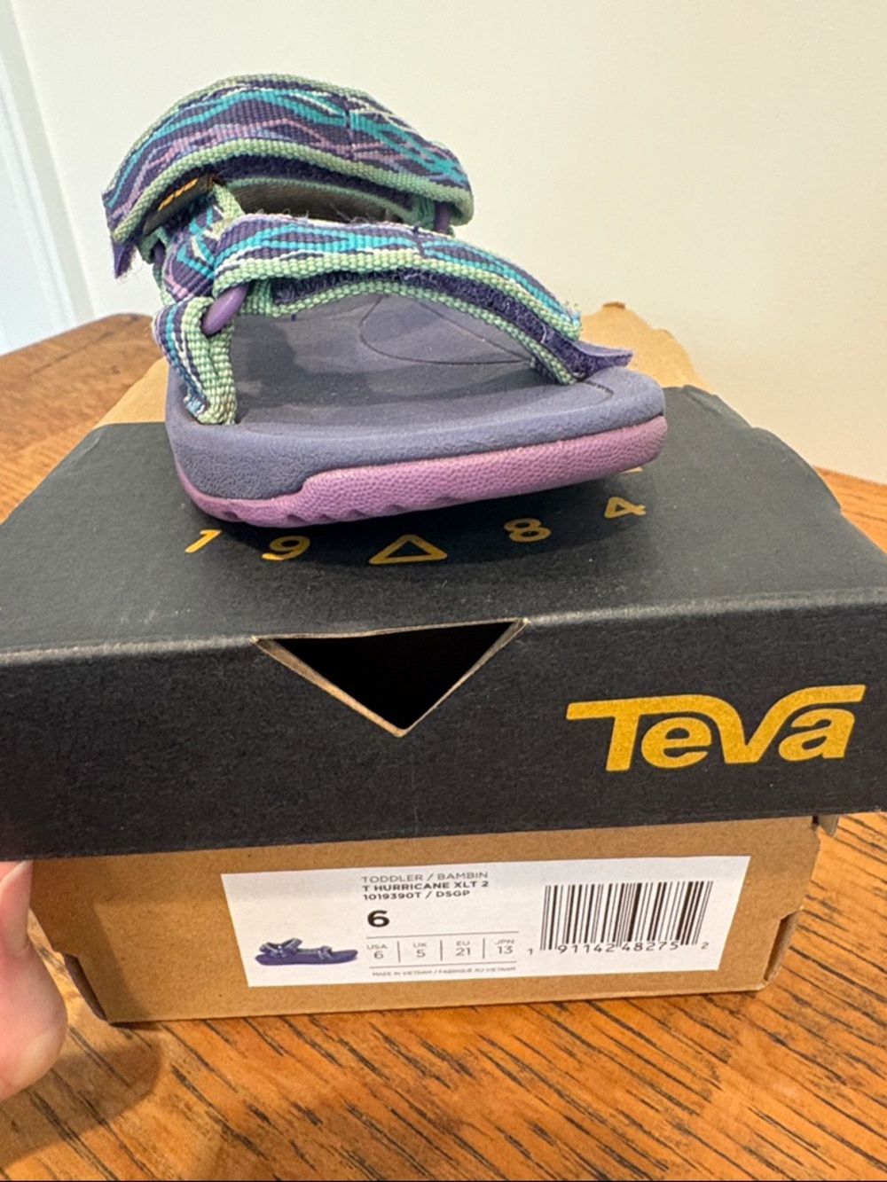 Teva Hurricane XLT 2 toddler size 6